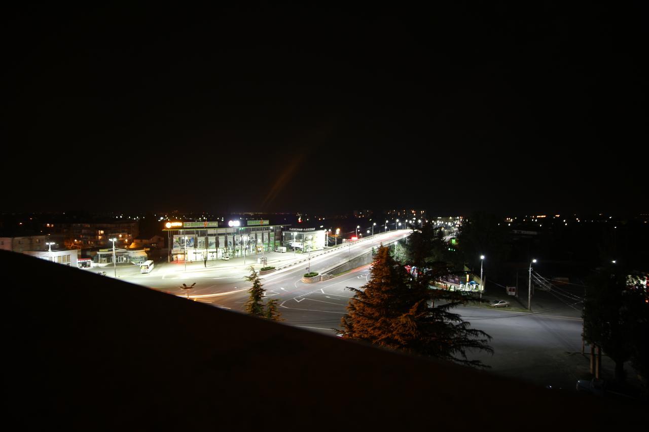 West Tower Hotel Kutaisi Exterior foto
